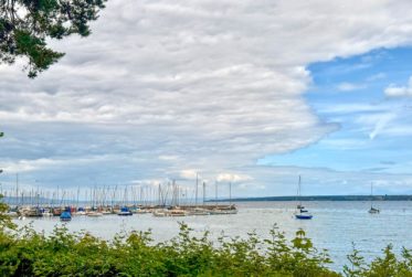 Propriété Rive Droite avec Accès Direct au Lac Léman – Opportunité Rare