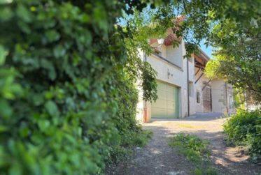 Maison de village à louer à Satigny – Calme, verdure et cadre de vie convivial