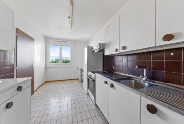 À vendre : Appartement 6 pièces – 161 m² – étage élevé – vue dégagée sur le Jura