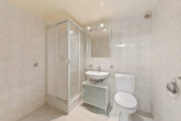 Charmante Villa Mitoyenne avec Jardin & Studio Indépendant