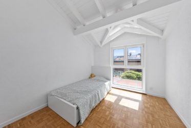 Charmante Villa Mitoyenne avec Jardin & Studio Indépendant