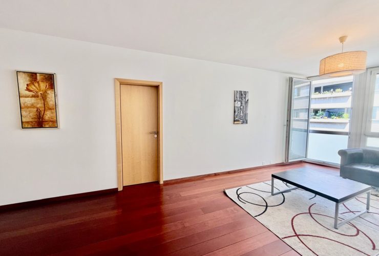 Spacieux Appartement de 5,5 Pièces, 3 Chambres Proche du Lak
