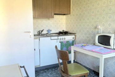 À Vendre en SI – Appartement 2 pièces à Champel