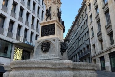 Appartement de Charme au Cœur de la Vieille Ville de Genève - Vente en SI