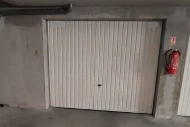 Garage double à louer – Proche centre-ville de Ferney-Voltaire