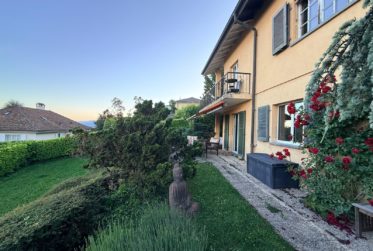 Appartement avec vue panoramique sur le lac et extension prévue