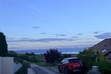 Appartement avec vue panoramique sur le lac et extension prévue