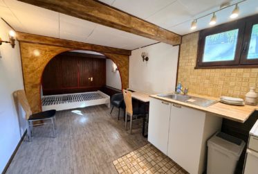 Studio pour une personne dans une maison privée – Anières