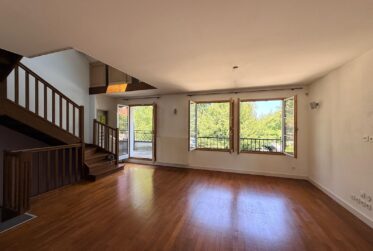 Triplex en Attique de Prestige aux Portes de Genève – Centre de Ferney-Voltaire