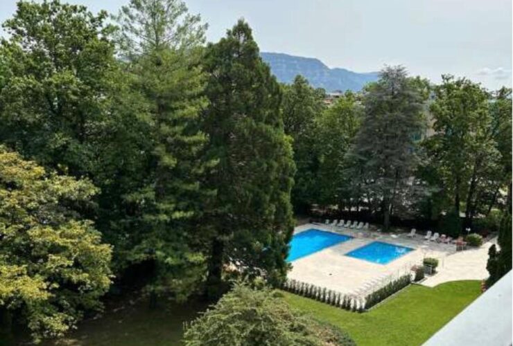 Charmant Studio Meublé de 50m² Proche de l'Ecolint